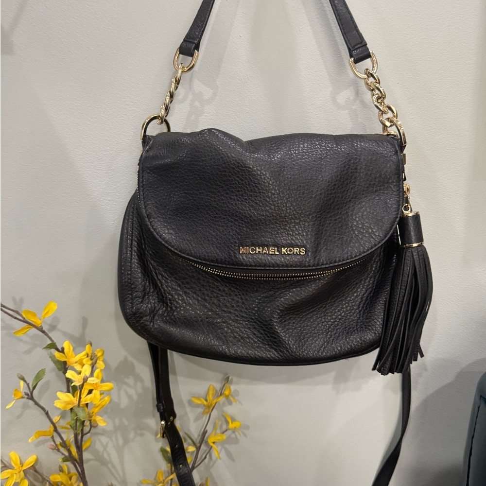 ‼️SOLD‼️Michael Kors Black Pebbled Leather Crossbody Bag